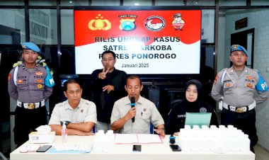 Polres-Ponorogo-Berhasil-Amankan-Puluhan-Ribu-Pil-Double-L-dari-Tiga-Tersangka-Pengedar