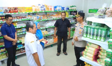 Monitoring-Bapokting,-Polres-Ngawi-dan-Tim-Satgas-Pangan-Sidak-Pasar-dan-Swalayan