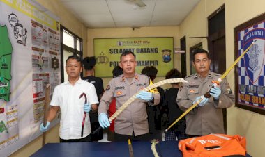 Polres-Pelabuhan-Tanjungperak-Amankan-4-Remaja-Bersajam-dan-Busur-Panah-Diduga-Untuk-Tawuran