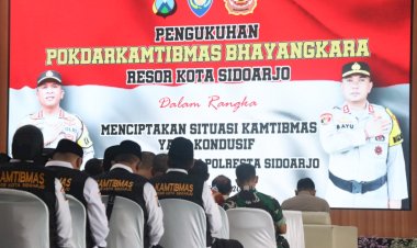 Kapolresta-Sidoarjo-Kukuhkan-Pokdar-Kamtibmas-Bhayangkara-2025-2029