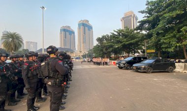 1.632-Polisi-dikerahkan-Amankan-Aksi-Ojol-di-Silang-Selatan-Monas
