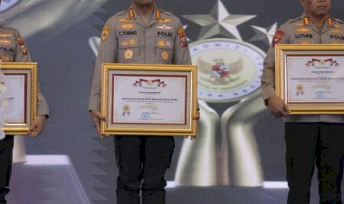 Terus-Majukan-Pelayanan-Publik,-Polresta-Sidoarjo-Terima-Kompolnas-Award-2025