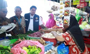 Satgas-Pangan-Polres-Tanjungperak-Pastikan-Stok-Bapokting-Aman-Jelang-Ramadhan