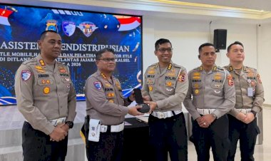 Korlantas-Polri-Perkuat-Digitalisasi-Penegakan-Hukum-Lalu-Lintas-Dengan-ETLE-Mobile-Handheld-di-Polda-Kalsel