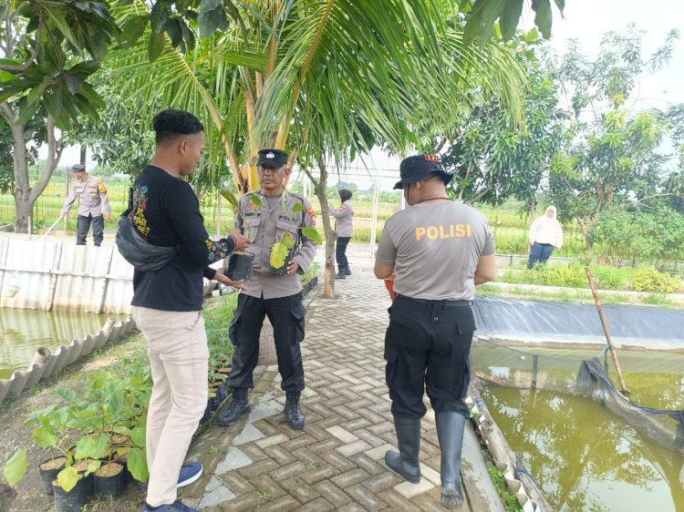 Kapolsek Krian dan Warga Gotong Royong Siapkan Pekarangan Pangan Bergizi di Lahan Bumdes Kraton
