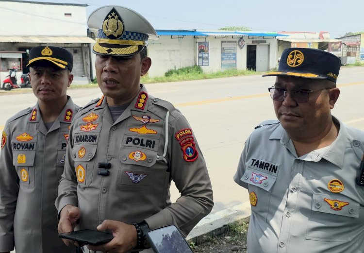Polda Jatim Terjunkan Tim TAA Olah TKP Laka di Pantura Gresik