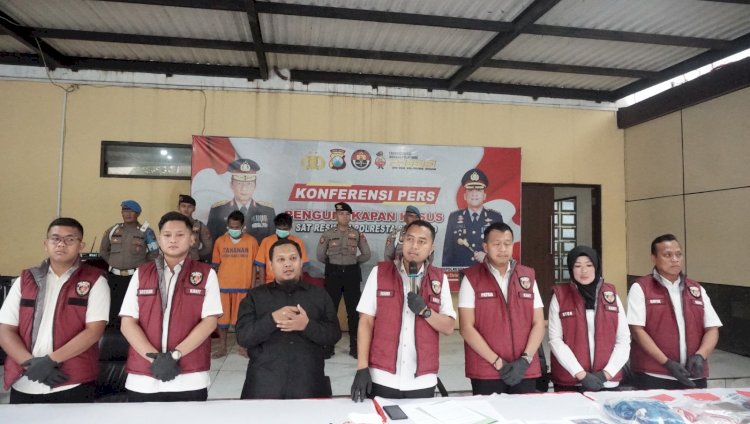 Dua Pelaku Pencurian Mobil Pick Up di Taman Sidoarjo, Berhasil Diamankan Polisi