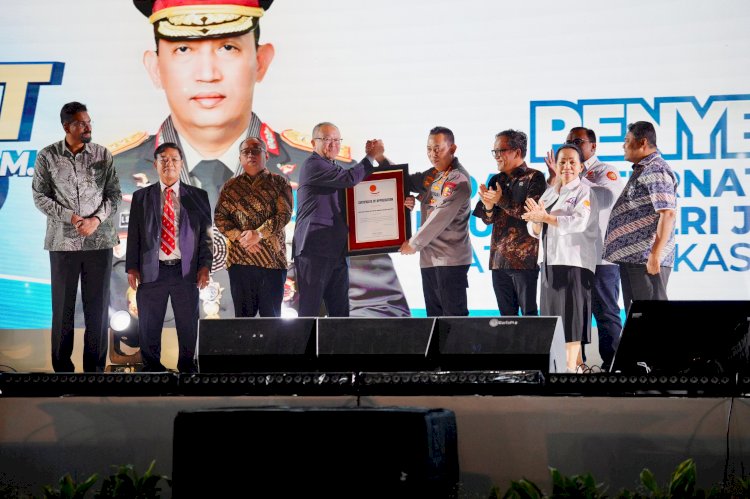 Kapolri Terima Penghargaan dari Organisasi Buruh Dunia atas Dedikasi Lindungi Hak Buruh