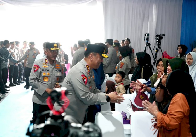 Wakapolri Berikan Santunan dan Bakti Sosial Kepada Warga Sekitar SMA Kemala Taruna Bhayangkara Bogor