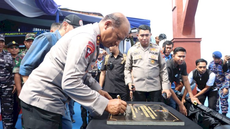 Kapolda Jatim Resmikan Dermaga dan Kapal Cepat Satpolairud Polresta Banyuwangi