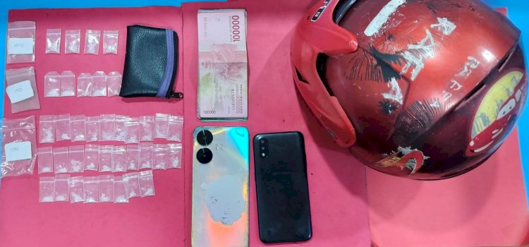 Polres Pelabuhan Tanjungperak Amankan Tiga Terduga Pengedar Narkoba di Sawah Pulo