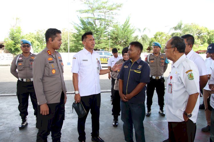 Sidak SPBU dan SPBE Kapolres Sumenep Tegaskan Stok Aman, Isu Kenaikan Hoaks